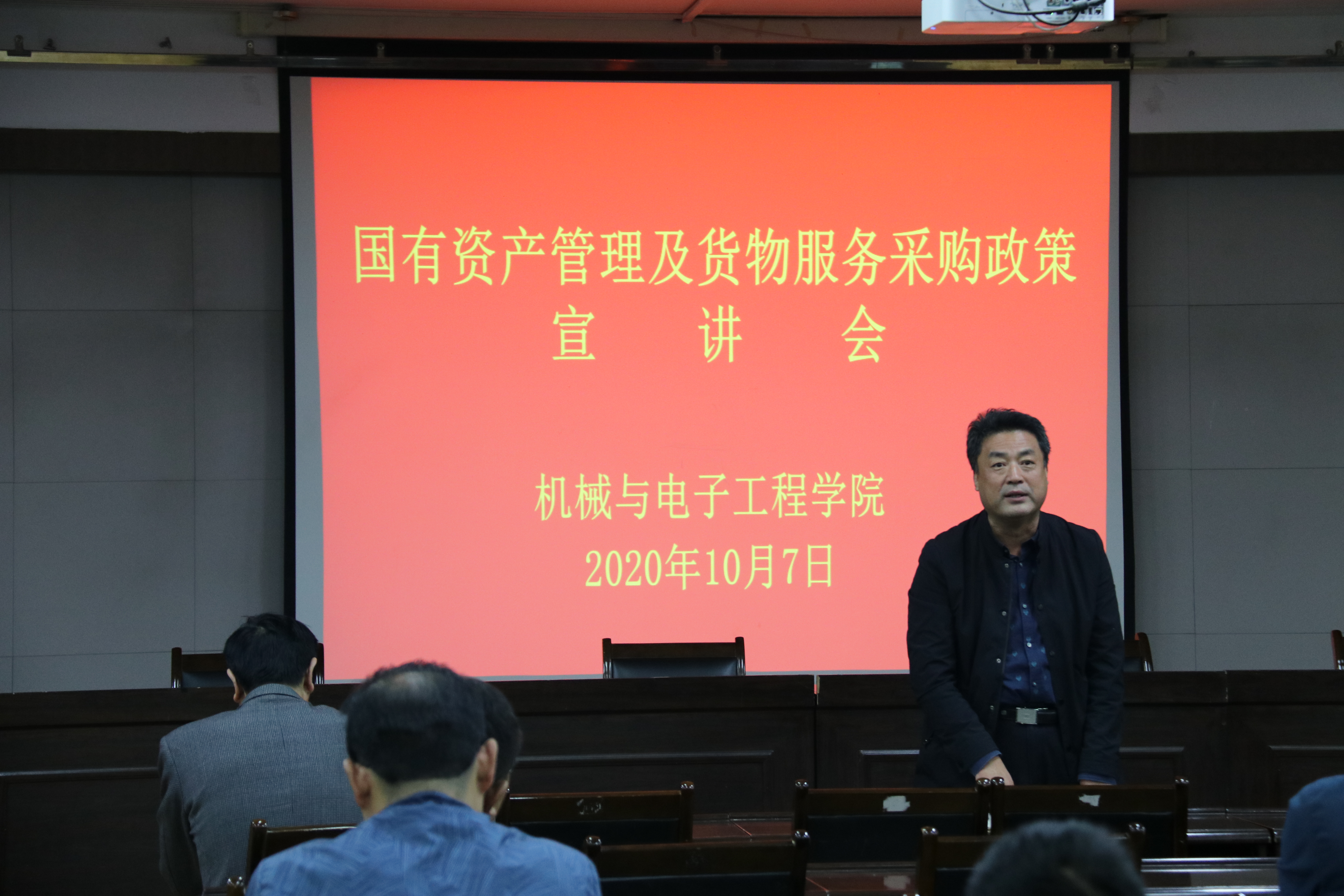 180cac3cc6ca4045981b41278a97a571.jpg