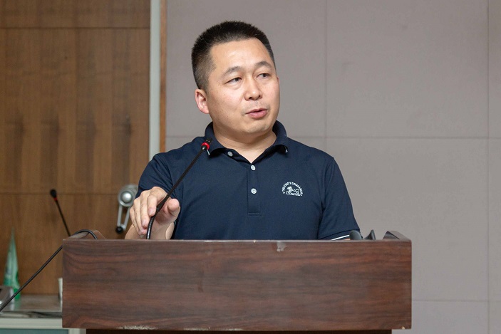 f03fbc8fa22c43bc989a9d559ec4a95b.jpg 刘小峰书记.jpg